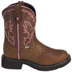 Justin Boots: Women's GY9903 Brown 8-Inch General Toe Gemma Cowboy Boots -Overlook Boots shop justin l9903 o 01